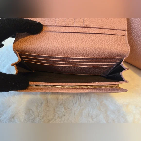 Gucci Dollar Swing Continental Wallet - Picture 13 of 15